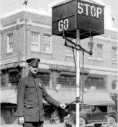 1922 Manual Traffic Light .jpg